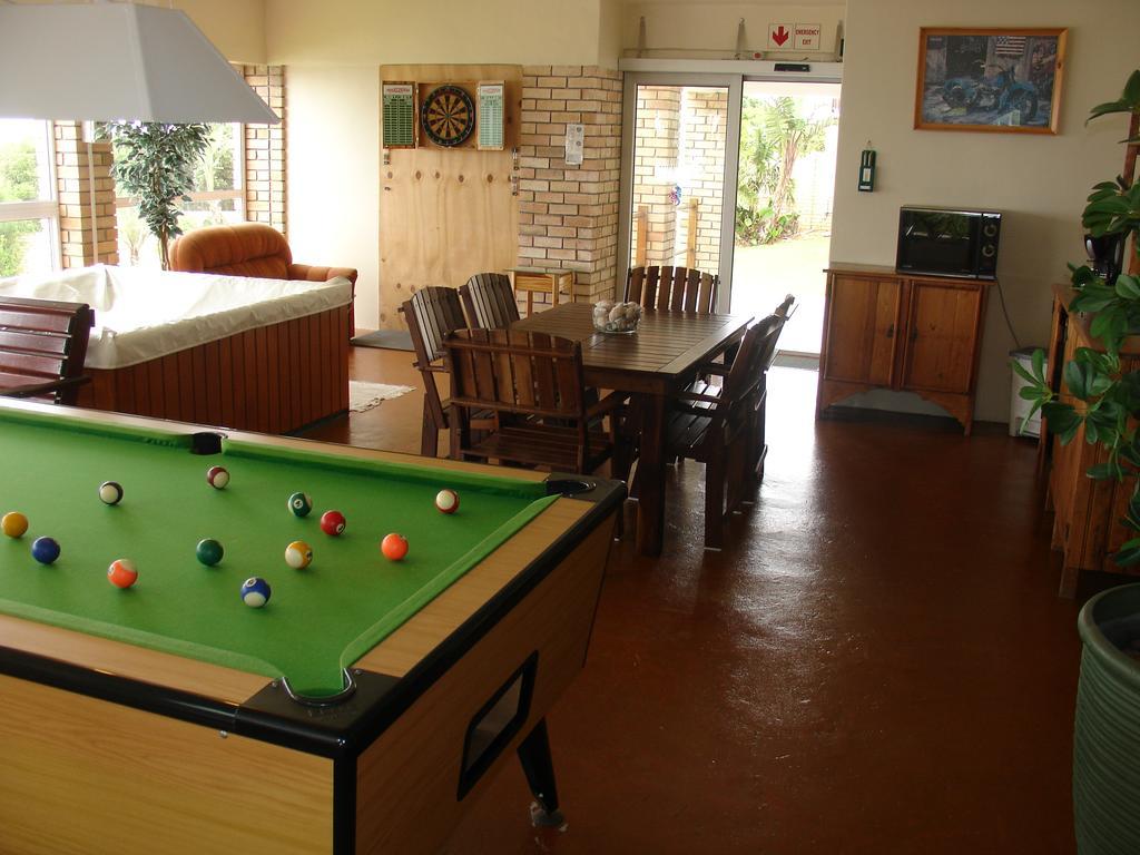 On The Bay Guesthouse Kruisfontein Dış mekan fotoğraf