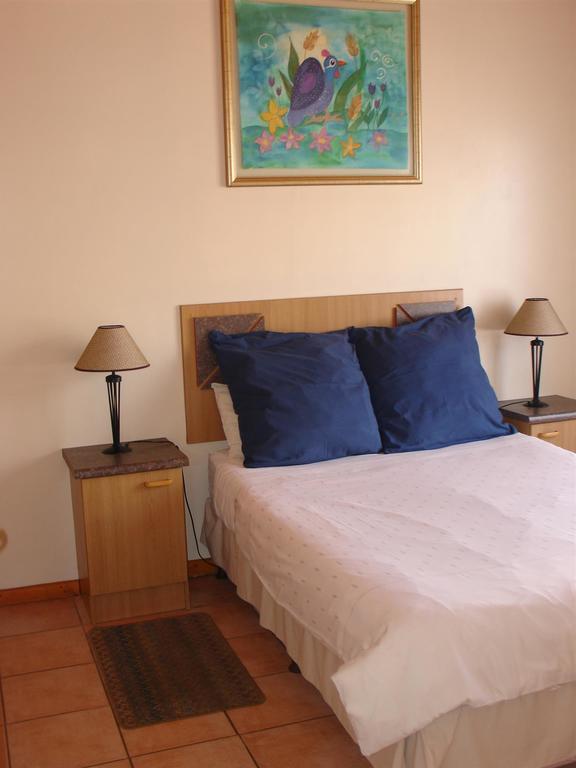 On The Bay Guesthouse Kruisfontein Oda fotoğraf